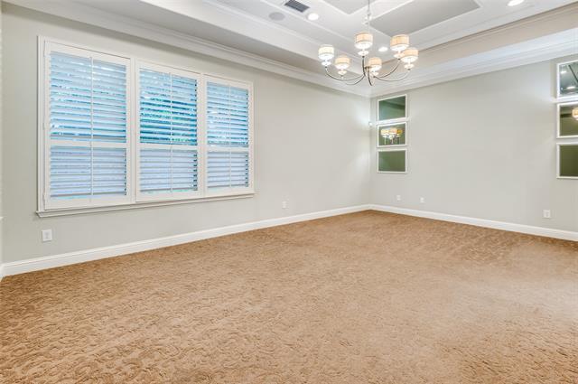 Building Photo - 707 Chateaus Dr