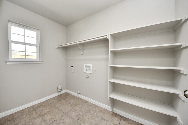 Building Photo - 3504 Wheatfield Ct