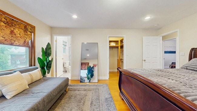 Building Photo - 25 Westerly St