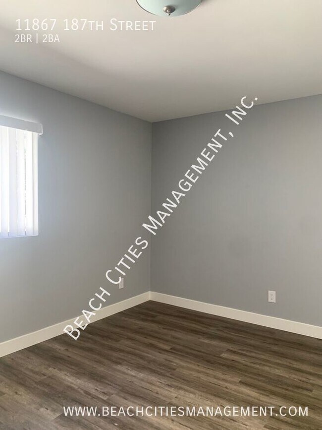 Building Photo - 11867 187th St
