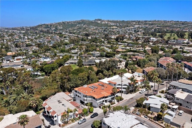 Building Photo - 210 Avenida Montalvo