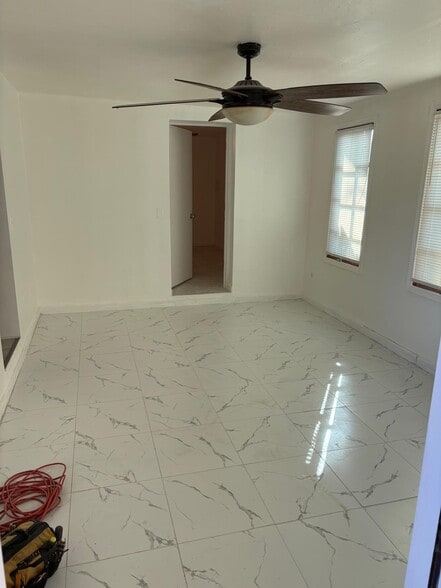 Living Room - 631 S J St