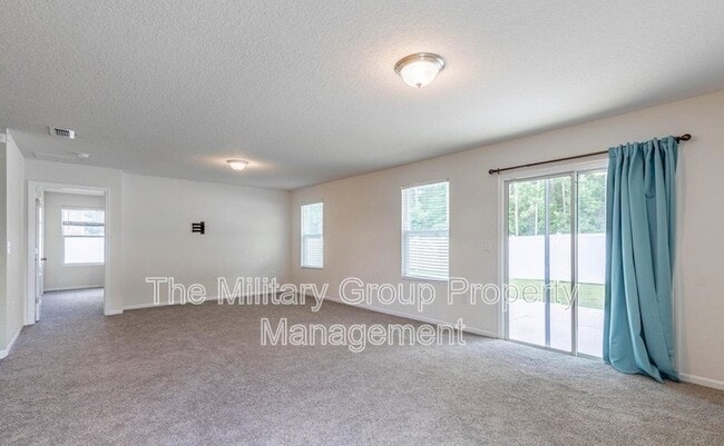 Building Photo - 6914 Sandle Dr