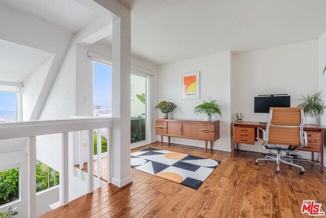 Building Photo - 24 Westwind St