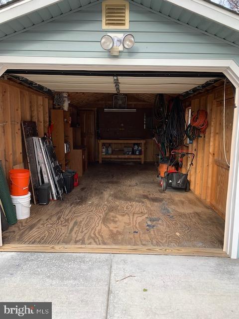 Building Photo - 4718 Ruatan St