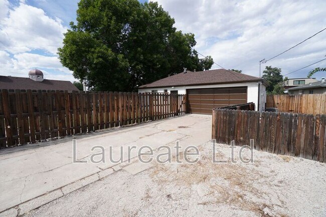 Building Photo - 5090 W 36th Ave