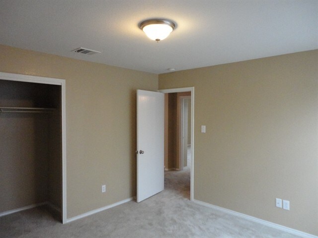 Building Photo - 5337 Mathra Dr
