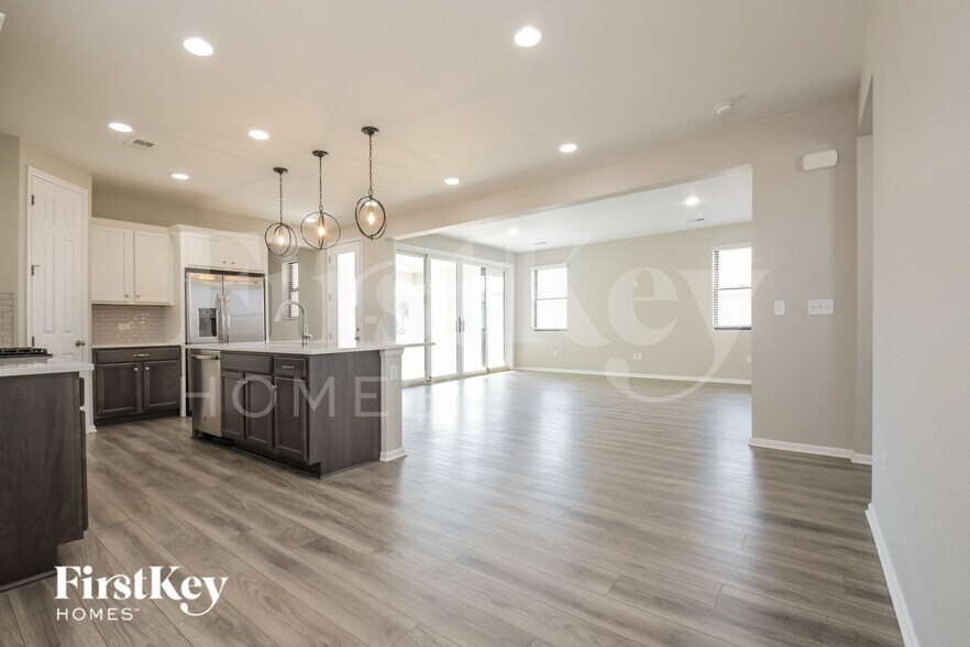 Building Photo - 18020 E 100th Ave