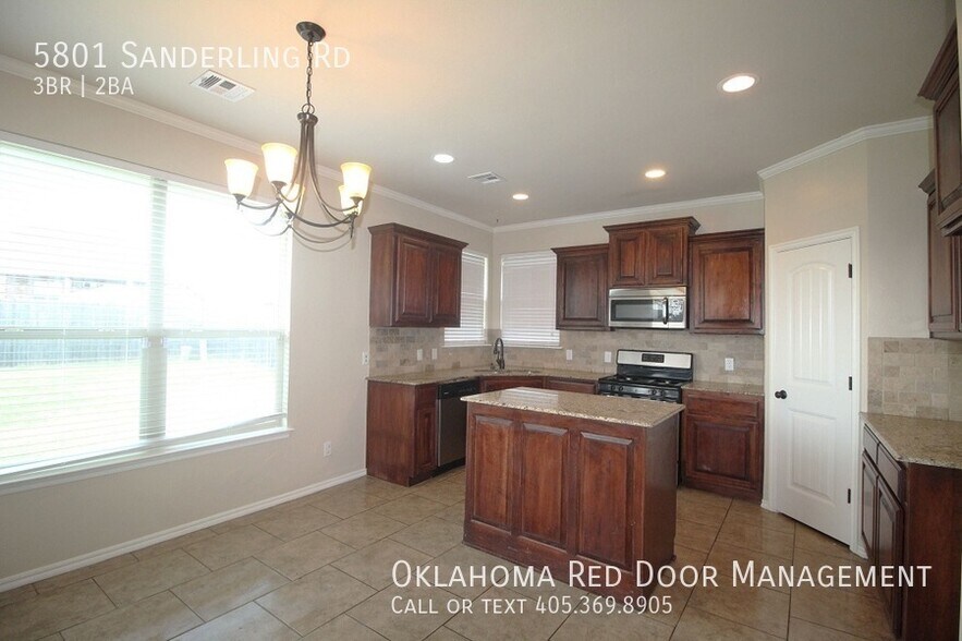 Building Photo - 5801 Sanderling Rd