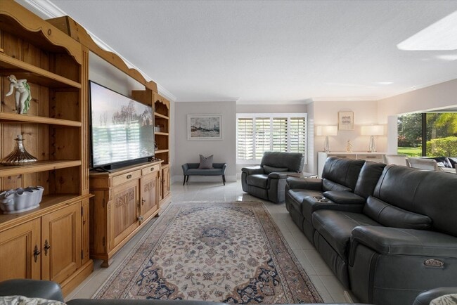 Building Photo - 13400 Polo Rd W