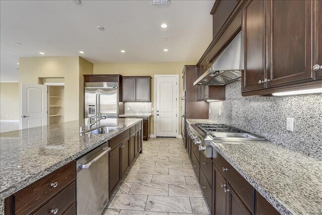 Building Photo - 4489 Snowberry Ct