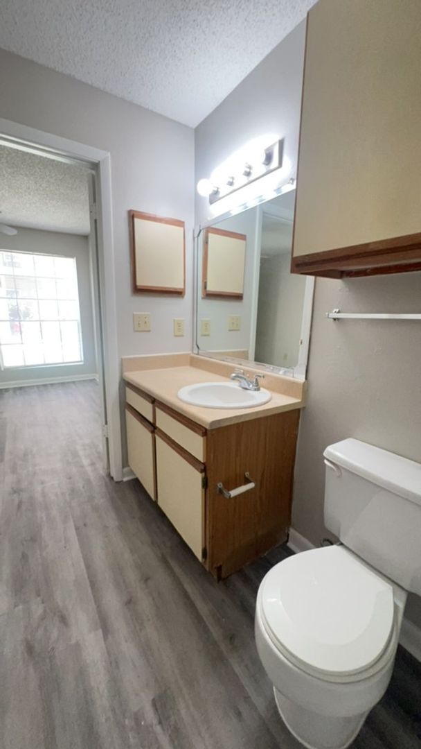 Building Photo - Come see this 1 bedroom, 1 bath condo for rent in Central Tampa!