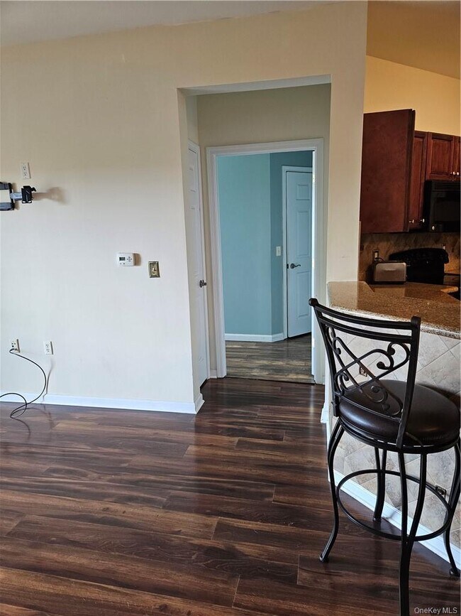 Building Photo - 934 Tower Ridge Cir