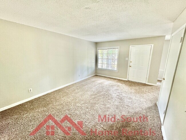 Building Photo - 2168 Carnes Ave