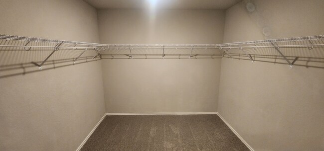 Building Photo - 7115 Mesa Cliffs