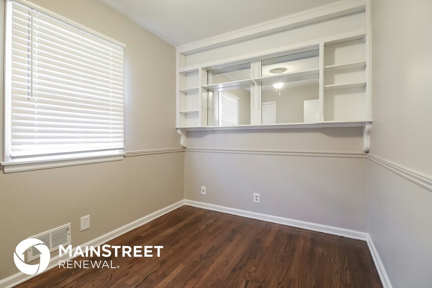 Building Photo - 2300 NW 85th Terrace