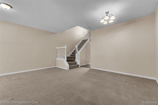 Building Photo - 41590 Mitchell Rd
