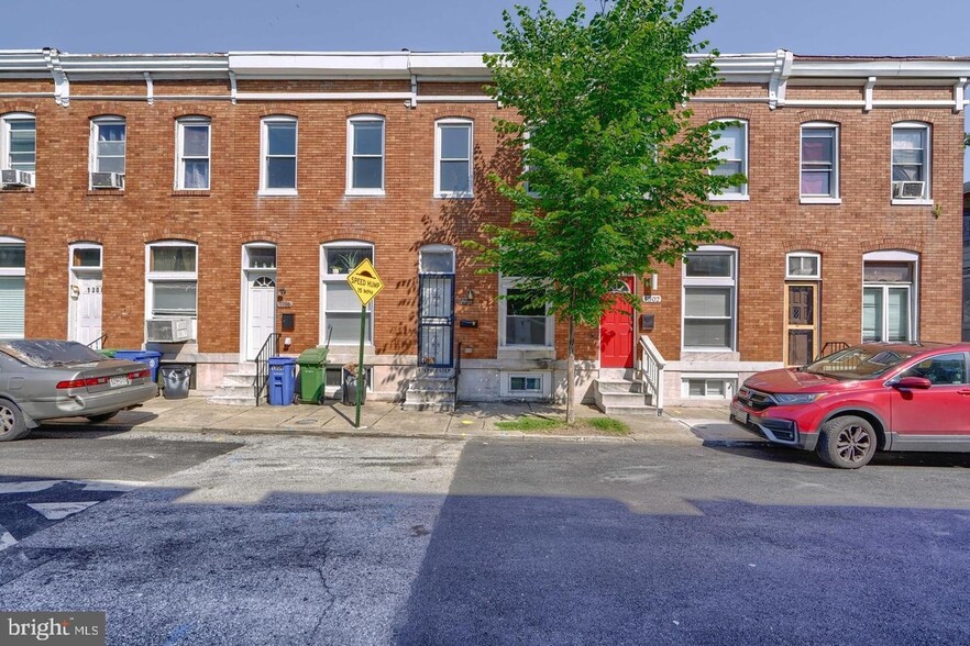 Primary Photo - 1304 Glyndon Ave