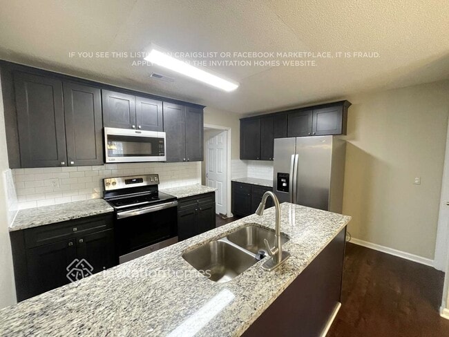 Building Photo - 1908 Dembrigh Ln