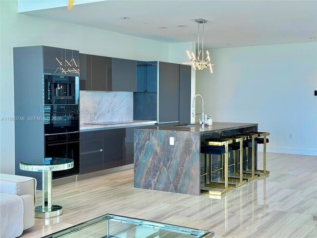 Building Photo - 1451 Brickell Ave