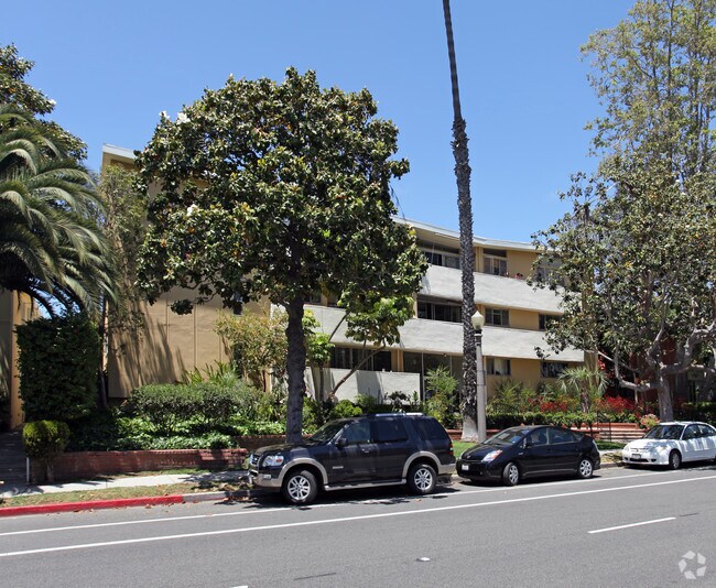 Primary Photo - 225 San Vicente Blvd