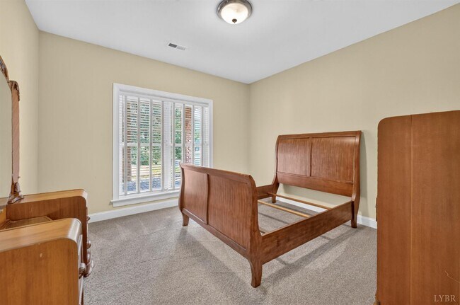 Building Photo - 237 Golf Course Trail