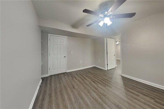 Building Photo - 704 Kirkwood Cir