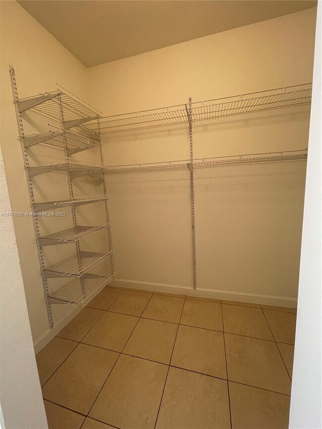 Building Photo - 17800 NW 73rd Ave