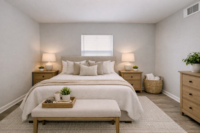 Building Photo - 3BR/2BA Pet-Friendly Home in Westworth Village | Fenced Yard & Garage