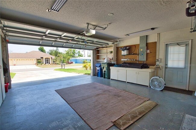 Building Photo - 556 Baffin Dr