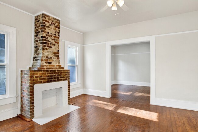 Building Photo - 1157 New St Francis St