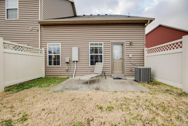 Building Photo - 8360 Rossi Rd