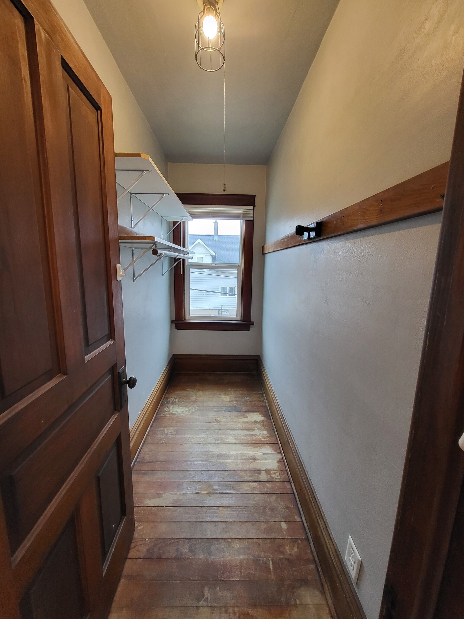 Bathroom Closet - 6016 Exchange St