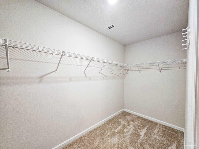Building Photo - 5249 Peach Dr