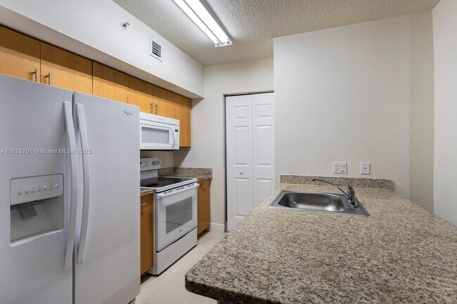 Building Photo - 2350 SW 27th Ave