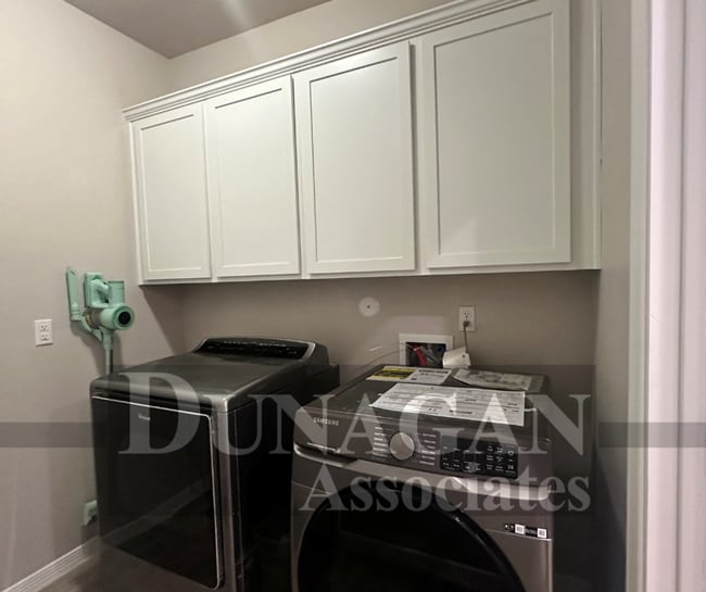 Building Photo - New construction - 4 Bedroom 2 Bath - Pet Friendly