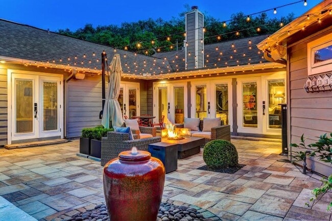 Building Photo - 5402 Willers Way