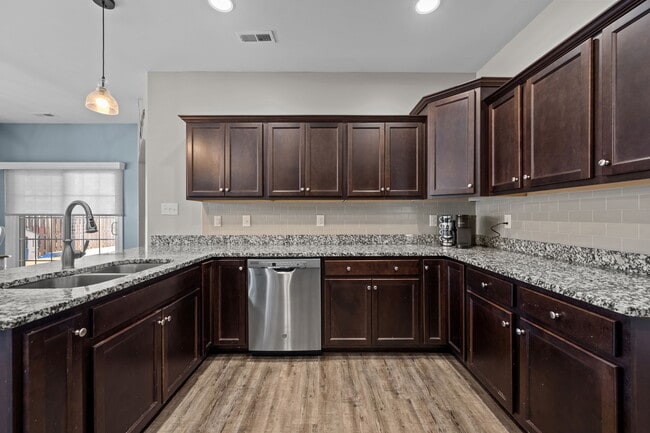 Building Photo - 878 Stormy Gale Ln