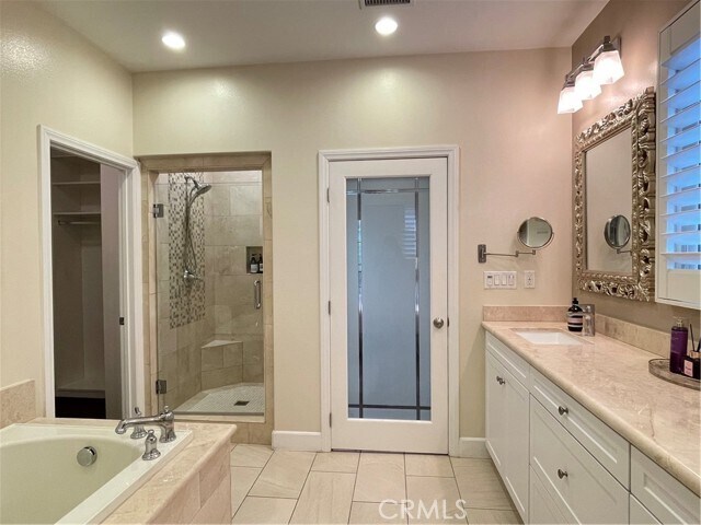 Building Photo - 56 Purple Jasmine