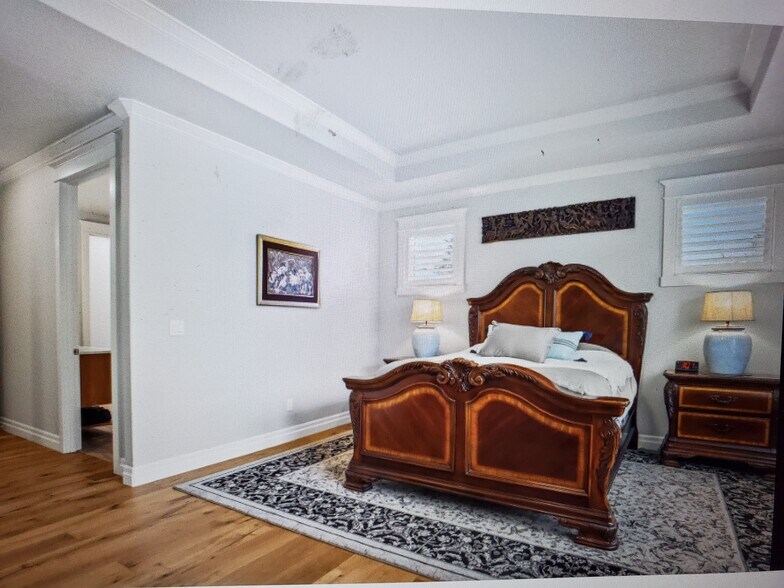 Building Photo - 1010 S 50th Ct