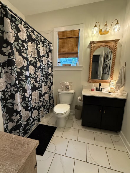 Building Photo - 711 32nd Ave N