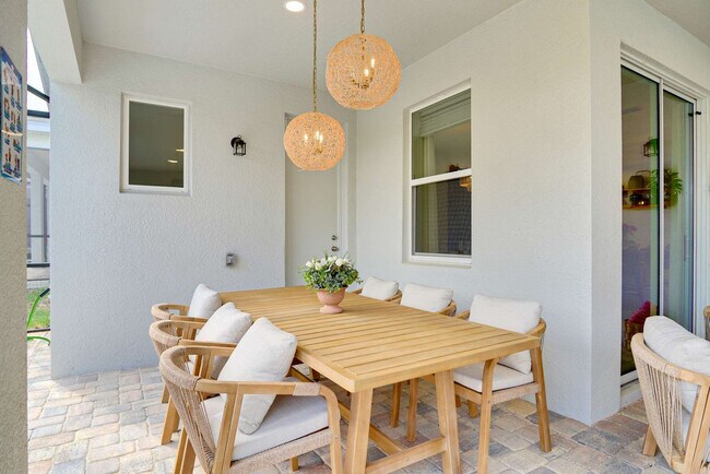 Building Photo - 9194 Seascape Cv