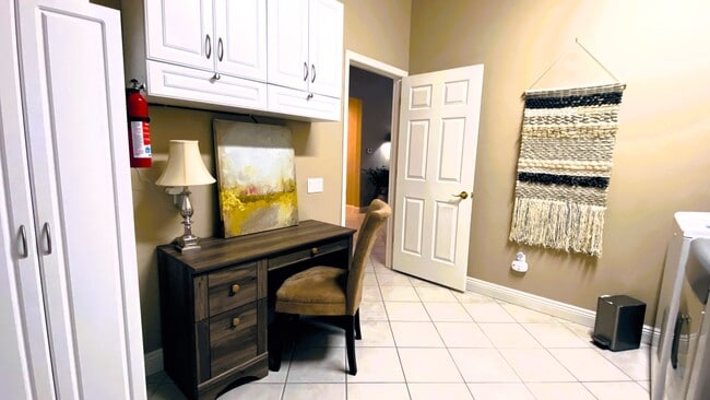 Building Photo - 5177 W Navajo Mesa Pl