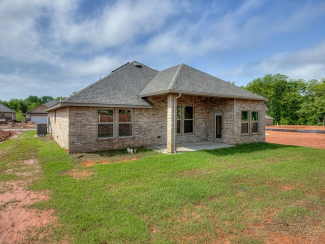 Building Photo - Brand New Home In Noble!
