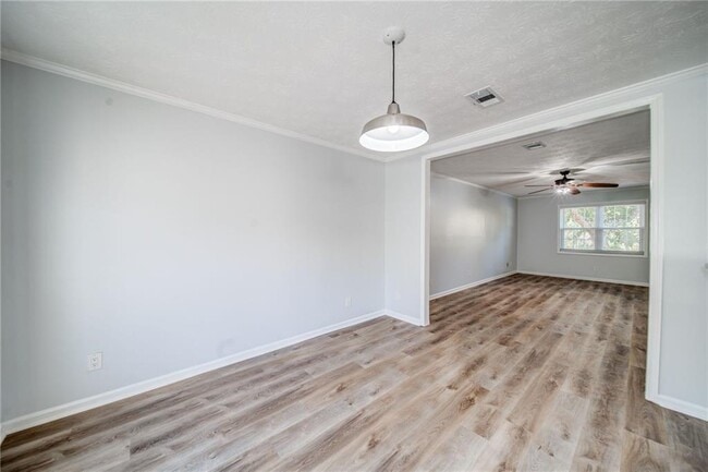 Building Photo - 280 Winding River Dr