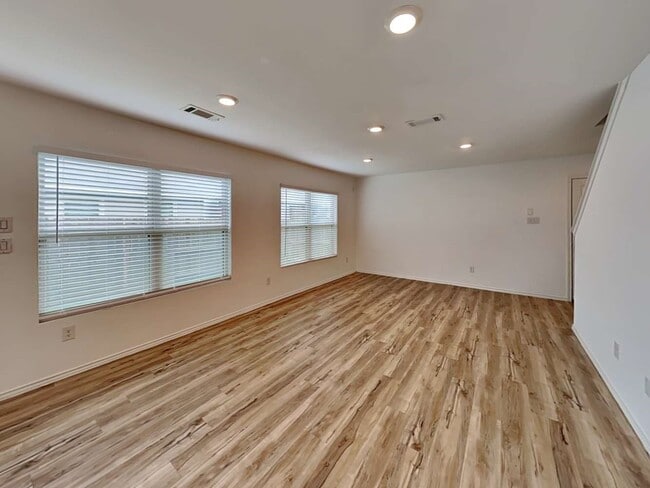 Building Photo - 6183 Dunsmore Cyn Ln