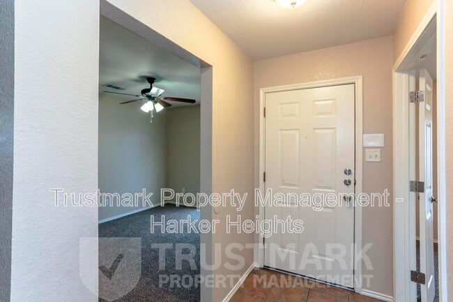 Building Photo - 5304 Vail Dr