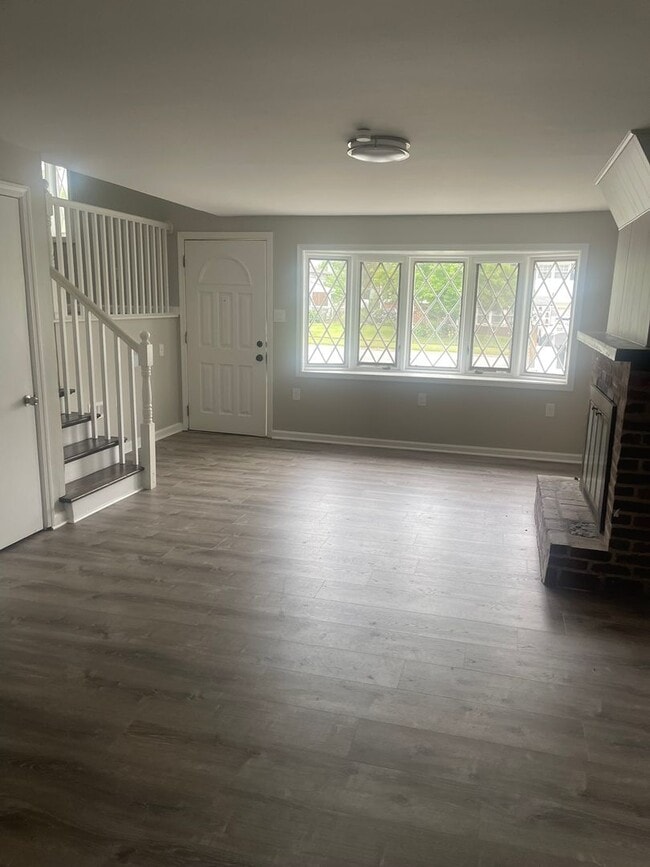 Building Photo - 4803 Paulson Dr