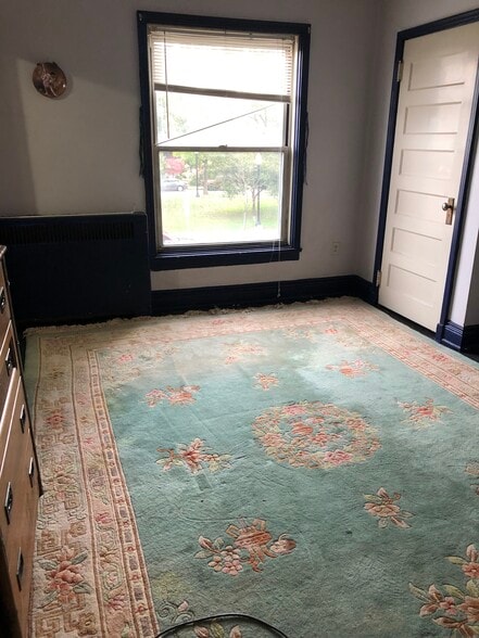 2nd floor bedroom - 4738 Friendship Ave