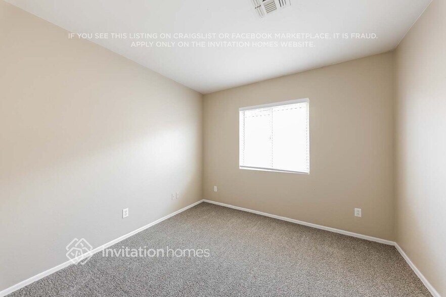 Building Photo - 12563 W Charter Oak Rd